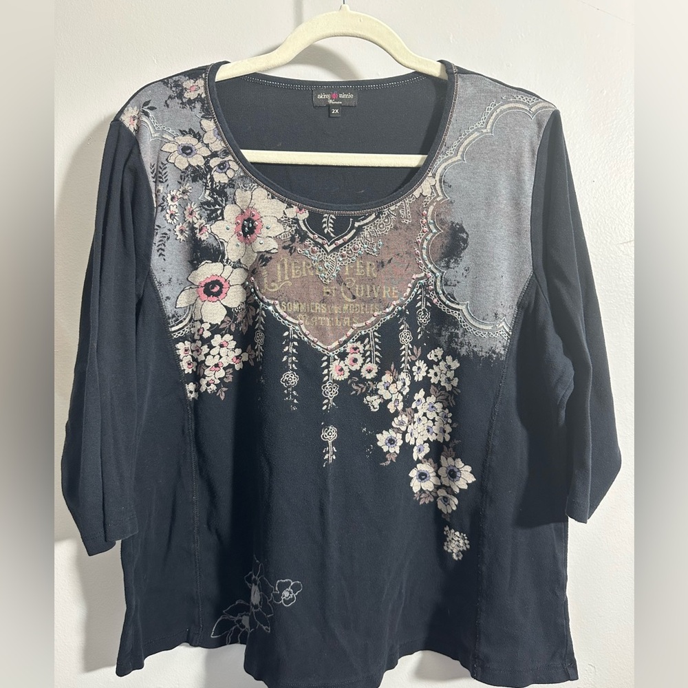 Skinny Minnie Women's 2X Black 3/4 Sleeve Beaded Floral Top | SKU‎ 0125